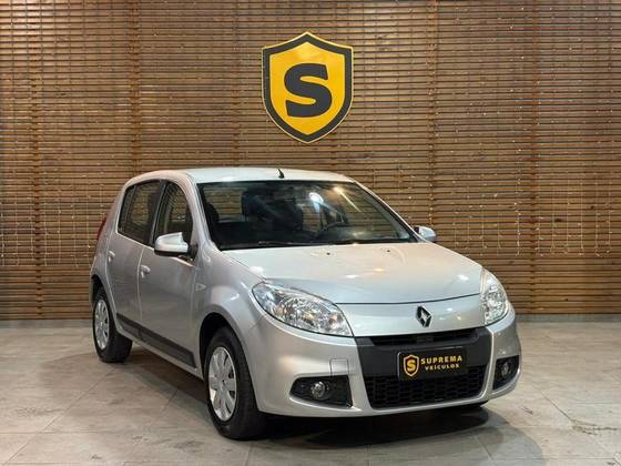 RENAULT SANDERO 1.0 EXPRESSION 16V FLEX 4P MANUAL RENAULT SANDERO 1.0 EXPRESSION 16V FLEX 4P MANUAL
